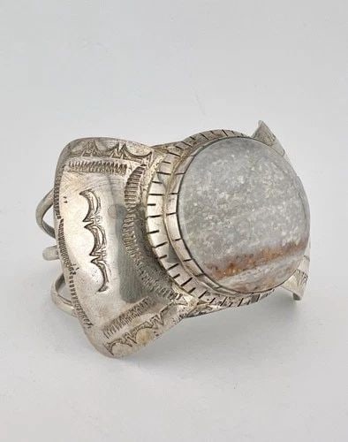 VINTAGE NAVAJO STERLING SILVER JASPER AGATE STAMPED WIDE DOME BOW CUFF BRACELET (1 of 2)