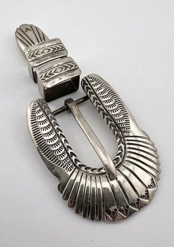 VTG ABRAHAM BEGAY NAVAJO STERLING SILVER STAMPED 4PC RANGER WOMEN'S BELT BUCKLE: VTG ABRAHAM BEGAY NAVAJO STERLING SILVER STAMPED 4PC RANGER WOMEN'S BELT BUCKLE Vtg Abraham Begay Navajo Sterling Silver Stamped 4Pc Ranger Women's Belt Buckle 26.8g Buckle Size: Over 1 1/2" Tall By S