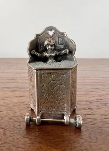 ANTIQUE STERLING SILVER MINIATURE DOLLHOUSE 3D STANDING BABY STROLLER SCULPTURE (1 of 2)