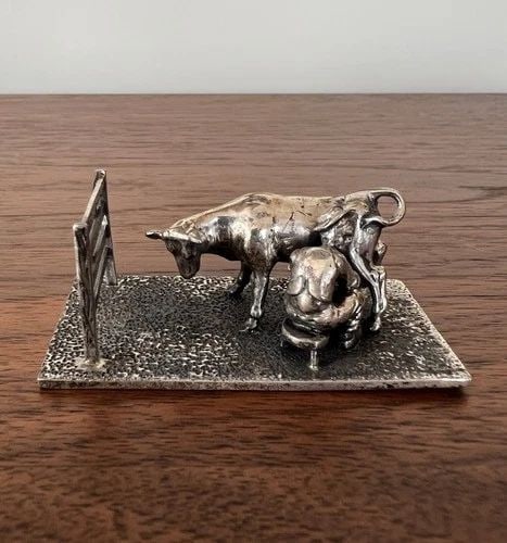 ANTIQUE STERLING SILVER MINIATURE DOLLHOUSE 3D FARMER MILKING COW SCULPTURE: ANTIQUE STERLING SILVER MINIATURE DOLLHOUSE 3D FARMER MILKING COW SCULPTURE Antique Sterling Silver Miniature Dollhouse 3D Standing Farmer Milking Cow Sculpture Size: 2 3/8" Wide By Almost 1 1/4" Deep