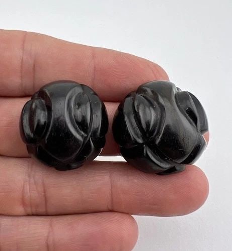 VTG PATRICIA VON MUSULIN STERLING SILVER CARVED EBONY MODERNIST CLIP EARRINGS (1 of 2)