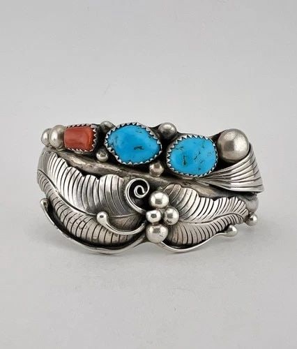 VTG PHIL CHAPO NAVAJO STERLING SILVER TURQUOISE & CORAL DETAILED CUFF BRACELET: VTG Phil Chapo Navajo Sterling Silver Turquoise & Coral Detailed Cuff Bracelet Cuff is Around 5 1/4" tip to Tip and has a 1 1/4" Wide Adjustable Gap Cuff Is Over 1 1/4" Wide At its Wideset Point Weigh