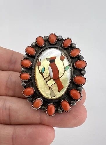VINTAGE RAB ZUNI STERLING SILVER CORAL & MULTI GEM CARDINAL BIRD CLUSTER RING: Vintage RAB Zuni Sterling Silver Coral & Multi Gem Cardinal Bird Cluster Ring Ring Size: 7.5 Weight is 20.8 Grams on my scale Test Positive For Sterling Silver Ring is 2" Tall In the Center by 1 5/8" 