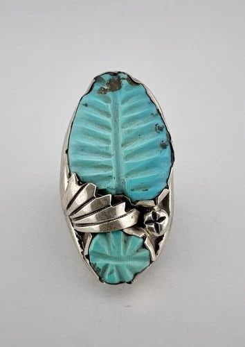 HUGE 45.9G VTG LOYOLITA TSATTIE ZUNI STERLING SILVER CARVED TURQUOISE MEN'S RING: HUGE 45.9G VTG LOYOLITA TSATTIE ZUNI STERLING SILVER CARVED TURQUOISE MEN'S RING HUGE 45.9g Vtg Loyolita Tsattie Zuni Sterling Silver Carved Turquoise Men's Ring Ring Size: 13 - Can Be Re Sized Weight