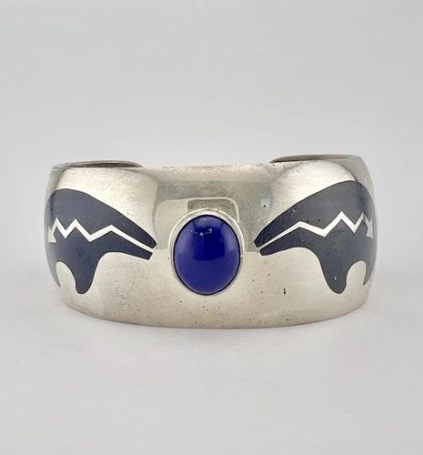JOE TENORIO SANTO DOMINGO KEWA STERLING SILVER LAPIS LAZULI BEAR CUFF BRACELET (1 of 2)