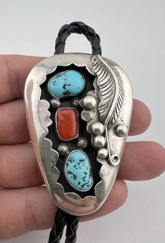 VTG NAVAJO STERLING SILVER TURQUOISE & RED CORAL STAMPED SHADOWBOX BOLO TIE 2.5": VTG NAVAJO STERLING SILVER TURQUOISE & RED CORAL STAMPED SHADOWBOX BOLO TIE 2.5" Vtg Navajo Sterling Silver Turquoise & Red Coral Stamped Shadowbox Bolo Tie 2.5" Size: 2 1/2" Tall by 1 3/4" Wide At Th