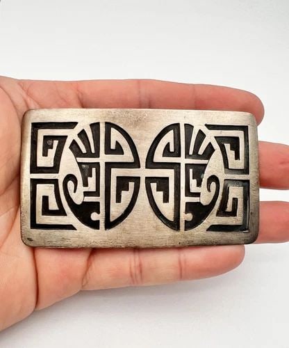 VINTAGE HOPI STERLING SILVER TRIBAL DESIGN OVERLAY BELT BUCKLE - SIGNED 3 3/8": VINTAGE HOPI STERLING SILVER TRIBAL DESIGN OVERLAY BELT BUCKLE - SIGNED 3 3/8" Vintage Hopi Sterling Silver Tribal Design Overlay Belt Buckle - Signed 3 3/8" Size: 3 3/8" Wide By 2" Tall Weight is 43.