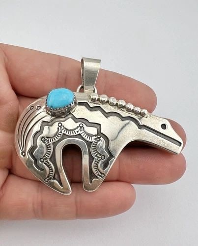 VINTAGE JERRY ROAN NAVAJO STERLING SILVER OVERLAY TURQUOISE FETISH BEAR PENDANT: VINTAGE JERRY ROAN NAVAJO STERLING SILVER OVERLAY TURQUOISE FETISH BEAR PENDANT Vintage Jerry Roan Navajo Sterling Silver Overlay Turquoise Fetish Bear Pendant Size: 2 3/8" Tall With Bail & 2 5/8" Wid