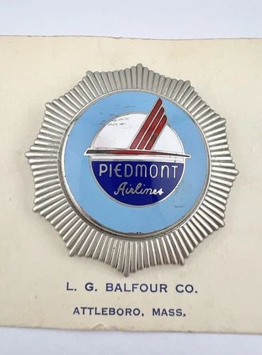 RARE PIEDMONT AIRLINES PILOT CREW BADGE SCREW PIN - BALFOUR UNWORN (1 of 2)