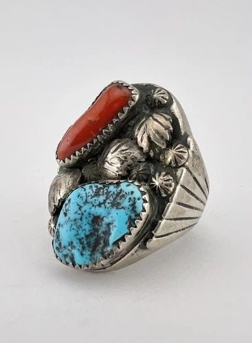 HUGE VTG NAVAJO STERLING SILVER BLUE TURQUOISE & CORAL STAMPED MEN'S RING 33.6G (1 of 2)