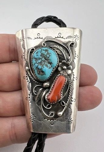 VTG NAVAJO STERLING SILVER NATURAL TURQUOISE & RED CORAL STAMPED BOLO TIE 2.5": VTG NAVAJO STERLING SILVER NATURAL TURQUOISE & RED CORAL STAMPED BOLO TIE 2.5" Vtg Navajo Sterling Silver Natural Turquoise & Red Coral Stamped Bolo Tie 2.5" Size: 2 1/2" Tall by 1 7/8" Wide At The To