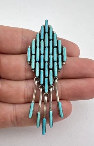 ARVINA PINTO ZUNI STERLING SILVER TURQUOISE DASH CLUSTER DANGLE BROOCH PENDANT: Vintage Arvina Pinto Zuni Sterling Silver Turquoise Dash Cluster Dangle Brooch Pendant Size: 3 1/8" Tall With Dangle & 1 1/8" Wide Weight is 10.9 Grams on my scale Test Positive For Sterling Silver Am