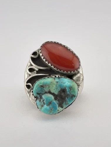 HUGE VTG NAVAJO STERLING SILVER TURQUOISE & CORAL STAMPED INGOT MEN'S RING 26.6G: HUGE VTG NAVAJO STERLING SILVER TURQUOISE & CORAL STAMPED INGOT MEN'S RING 26.6G HUGE Vtg Navajo Sterling Silver Turquoise & Coral Stamped Ingot Men's Ring 26.6g Ring Size: 12 - Can Be Re Sized Weight