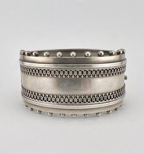 ANTIQUE VICTORIAN STERLING SILVER AESTHETIC DETAILED 1.25" WIDE BANGLE BRACELET (1 of 2)