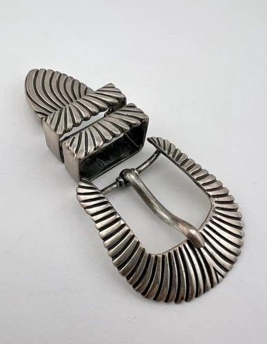 VTG CIPRIANO ROMERO NAVAJO STERLING SILVER STAMPED RANGER 4PC BELT BUCKLE SET: VTG CIPRIANO ROMERO NAVAJO STERLING SILVER STAMPED RANGER 4PC BELT BUCKLE SET Vtg Cipriano Romero Navajo Sterling Silver Stamped Ranger 4pc Belt Buckle Buckle Size: 1 1/2" Tall By 1 5/8" Wide Slide Fa