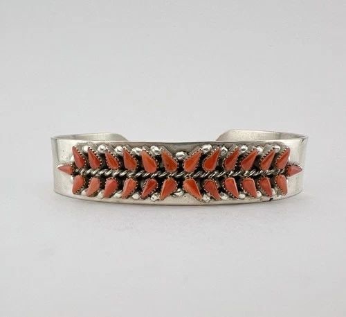VTG VALENCIA VERA HALUSEWA ZUNI STERLING SILVER RED CORAL CLUSTER CUFF BRACELET (1 of 2)