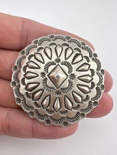 VTG TOMMY JACKSON NAVAJO STERLING SILVER DEEP STAMPED PIN BROOCH 2" -24.6G (1 of 2)