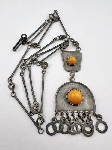 VINTAGE MODERNIST STERLING SILVER BUTTERSCOTCH BALTIC AMBER DANGLE NECKLACE 30": VINTAGE MODERNIST STERLING SILVER BUTTERSCOTCH BALTIC AMBER DANGLE NECKLACE 30" Vintage Modernist Sterling Silver Butterscotch Baltic Amber Dangle Necklace 30" Necklace Size: About 30" Long Tip To Tip
