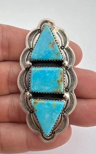 VINTAGE NAVAJO STERLING SILVER WEBBED FOX TURQUOISE STAMPED PIN PENDANT 2.5": VINTAGE NAVAJO STERLING SILVER WEBBED FOX TURQUOISE STAMPED PIN PENDANT 2.5" Vintage Navajo Sterling Silver Webbed Fox Turquoise Stamped Pin Pendant 2.5" Size: 2 1/2" Tall by 1 1/4" Wide Weight is 25.