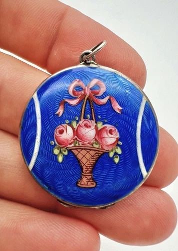 ANTIQUE ART NOUVEAU ROSE BOUQUET FLOWER ENAMEL STERLING PHOTO LOCKET PENDANT (1 of 2)