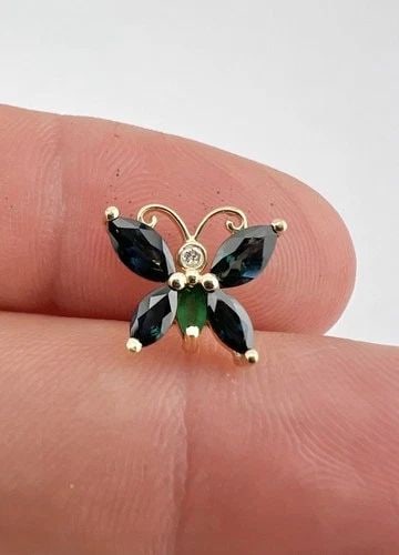 DESIGNER 14K YELLOW GOLD SAPPHIRE EMERALD & DIAMOND BUTTERFLY SMALL PENDANT (1 of 2)
