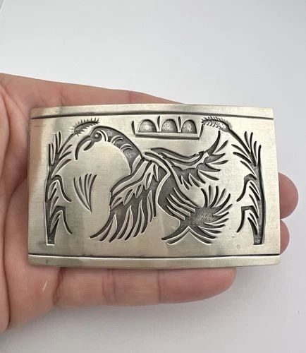 VTG NAVAJO STERLING SILVER WATER BIRD & CORN STALK OVERLAY BELT BUCKLE 3.25"-49G: VTG NAVAJO STERLING SILVER WATER BIRD & CORN STALK OVERLAY BELT BUCKLE 3.25"-49G Vtg Navajo Sterling Silver Water Bird & Corn Stalk Overlay Belt Buckle 3.25"-49g Size: 3 1/4" Wide By 2 1/8" Tall Weigh