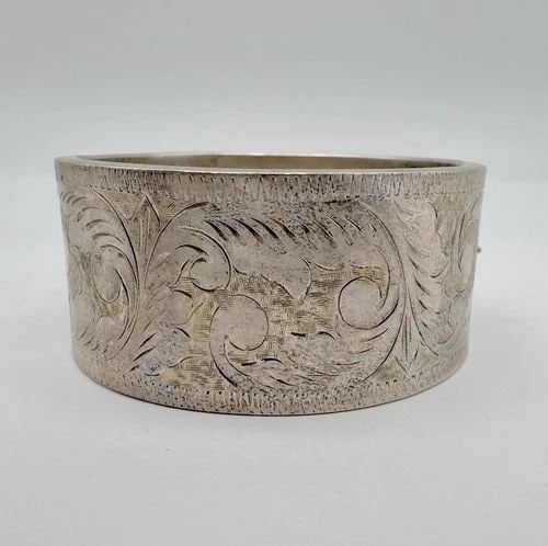 ANTIQUE VICTORIAN STERLING SILVER ENGRAVED SCROLL WIDE BANGLE BRACELET 58.8G (1 of 2)