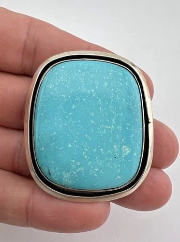 VINTAGE NAVAJO STERLING SILVER FOX TURQUOISE SHADOWBOX PIN PENDANT 1.75": VINTAGE NAVAJO STERLING SILVER FOX TURQUOISE SHADOWBOX PIN PENDANT 1.75" Vintage Navajo Sterling Silver Fox Turquoise Shadowbox Pin Pendant 1.75" Size: 1 3/4" Tall & 1 5/8" Wide Weight is 24.5 Grams o