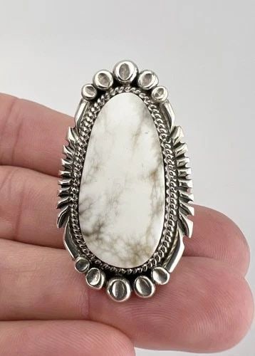 VTG NAVAJO STERLING SILVER WHITE BUFFALO TURQUOISE TEARDROP RING 15.5G -1.75": VTG NAVAJO STERLING SILVER WHITE BUFFALO TURQUOISE TEARDROP RING 15.5G -1.75" Vtg Navajo Sterling Silver White Buffalo Turquoise Teardrop Ring 15.5g -1.75" Ring Size: 7 - Can Be Resized Weight is 15.5