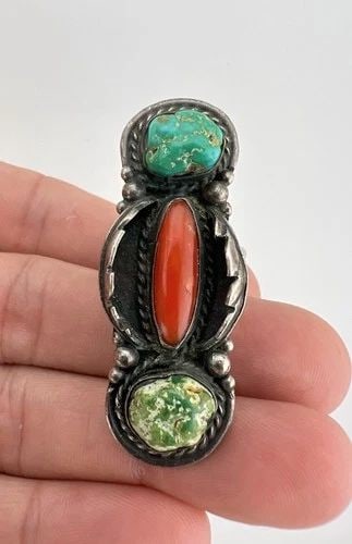VTG NAVAJO STERLING SILVER SEAFOAM TURQUOISE & CORAL STAMPED RING 2 1/8" - 20G: VTG NAVAJO STERLING SILVER SEAFOAM TURQUOISE & CORAL STAMPED RING 2 1/8" - 20G Vintage Navajo Sterling Silver Seafoam Turquoise & Coral Stamped Ring 2 1/8" Ring Size: 9 - Can Be Re Sized Weight is 20.
