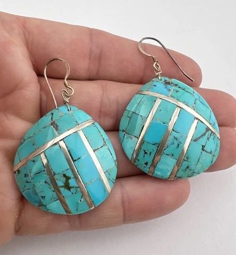 VINTAGE SANTO DOMINGO KEWA MOSAIC TURQUOISE SHELL HOOK DANGLE EARRINGS 2 1/8" (1 of 2)