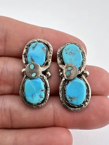 HUGE VINTAGE ZUNI EFFIE CALAVAZA STERLING SILVER TURQUOISE SNAKE POST EARRINGS: HUGE Vintage Zuni Effie Calavaza Sterling Silver Turquoise Snake Post Earrings Size: Just Under 1 1/4" Tall & 5/8" Wide Weight is 12.3 Grams on my scale Test Positive For Sterling Silver Amazing High-