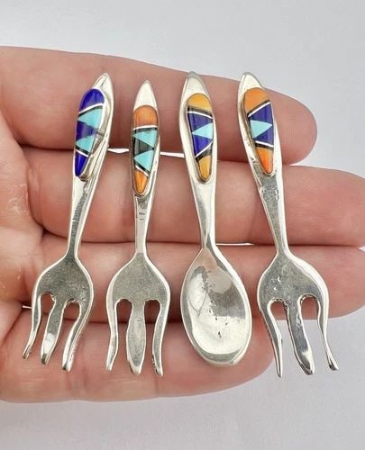4) VINTAGE NAVAJO STERLING SILVER MULTI GEMSTONE MINIATURE FORKS & SPOON SET (1 of 2)