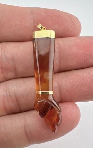 VICTORIAN 14K GOLD BANDED AGATE FIGA HAND MALOCCHIO WARD OFF EVIL CHARM PENDANT: VICTORIAN 14K GOLD BANDED AGATE FIGA HAND MALOCCHIO WARD OFF EVIL CHARM PENDANT Antique Victorian 14k Gold Banded Agate Figa Hand Malocchio Ward Off Evil Charm Pendant Size: 2" Tall with Bail By 3/8" 