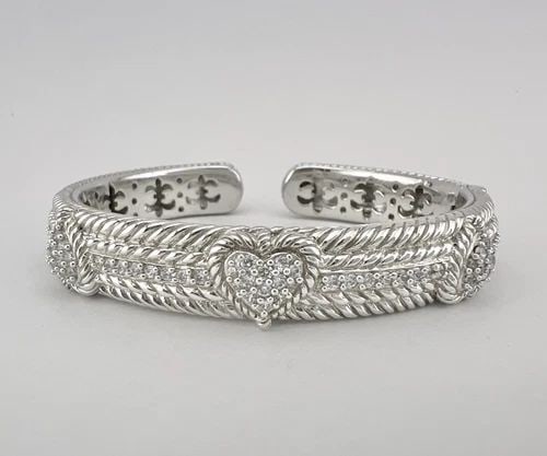 JUDITH RIPKA STERLING SILVER CZ HINGED HEARTS CUFF BRACELET 46.5G: JUDITH RIPKA STERLING SILVER CZ HINGED HEARTS CUFF BRACELET 46.5G Judith Ripka Sterling Silver CZ Hinged Hearts Cuff Bracelet 46.5g Will Fit A Wrist up to 6 3/4" And Its 1mm Wide in the Center Metal: 