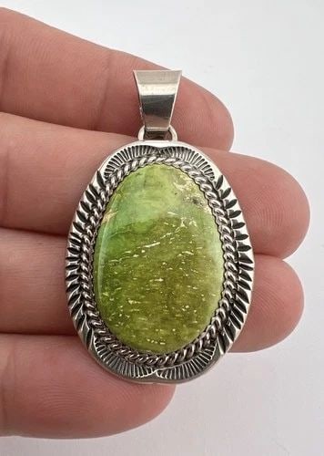 VTG WILL DENETDALE NAVAJO STERLING SILVER NATURAL GASPEITE STAMPED PENDANT 2" (1 of 2)