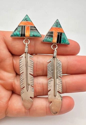3.25" NAVAJO STERLING SILVER WEB TURQUOISE SPINY OYSTER TRIANGLE LEAF EARRINGS: 3.25" NAVAJO STERLING SILVER WEB TURQUOISE SPINY OYSTER TRIANGLE LEAF EARRINGS Vtg 3.25" Navajo Sterling Silver Spiderweb Turquoise & Spiny Oyster & Onyx Triangle Leaf Earrings Size: 3 1/4" Tall & 1 1