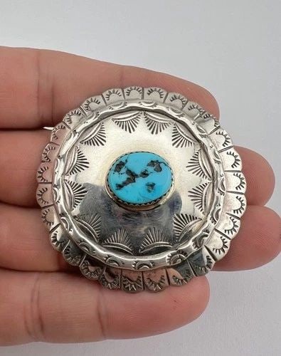 VTG NAVAJO STERLING SILVER SLEEPING BEAUTY TURQUOISE STAMPED CONCHO BROOCH 2": VTG NAVAJO STERLING SILVER SLEEPING BEAUTY TURQUOISE STAMPED CONCHO BROOCH 2" Vtg Navajo Sterling Silver Sleeping Beauty Turquoise Stamped Concho Brooch 2" Size: 2" Tall & Wide Metal: Sterling Silver 