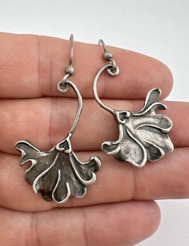 VTG ART NOUVEAU STERLING SILVER 3D IRIS FLOWER HOOK DANGLE DROP EARRINGS 1.75": VTG ART NOUVEAU STERLING SILVER 3D IRIS FLOWER HOOK DANGLE DROP EARRINGS 1.75" Vtg Art Nouveau Sterling Silver 3D Iris Flower Hook Dangle Drop Earrings 1.75" Size: 1 3/4" Tall With Dangle By 1 1/8" Wi