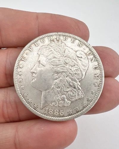 1885-O MORGAN SILVER DOLLAR UNITED STATES COIN NEW ORLEANS NO RESERVE: 1885-O MORGAN SILVER DOLLAR UNITED STATES COIN NEW ORLEANS NO RESERVE 1885-O Morgan Silver Dollar United States Coin New Orleans No Reserve Year: 1885 Mint: New Orleans Denomination: $1 Metal/purity: 