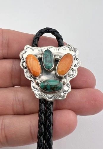 VTG NAVAJO STERLING SILVER SPINY OYSTER & SPIDERWEB TURQUOISE STAMPED BOLO TIE: Vtg Navajo Sterling Silver Orange Spiny Oyster Shell & Spiderweb Turquoise Stamped Bolo Tie Bolo Size: 1 1/4" Tall & 1 3/8" Wide Weight is 24.0 Grams on my scale Metal: Sterling Silver Amazing Natural