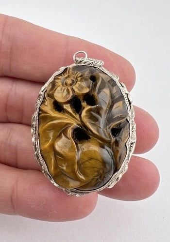 VINTAGE CHINESE EXPORT SILVER CARVED TIGER'S EYE FLORAL DOUBLE-SIDED PENDANT 2" (1 of 2)