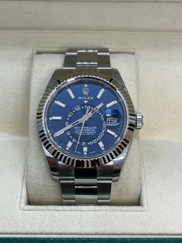 2022 ROLEX SKY-DWELLER 326934 STAINLESS STEEL 18K GOLD BLUE DIAL WATCH -42MM NEW: 2022 ROLEX SKY-DWELLER 326934 STAINLESS STEEL 18K GOLD BLUE DIAL WATCH -42MM NEW BRAND NEW 2022 Rolex Oyster Perpetual Sky-Dweller Stainless Steel & 18K Gold Automatic Watch Reference - 326934 Case Si