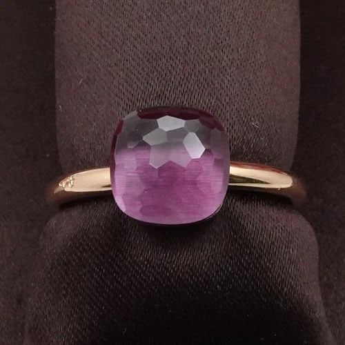POMELLATO NUDO 18K YELLOW GOLD FACETED AMETHYST RING SIZE 7.5 BOX & CASE: POMELLATO NUDO 18K YELLOW GOLD FACETED AMETHYST RING SIZE 7.5 BOX & CASE Pomellato Nudo Classic 18K Yellow Gold Faceted Amethyst Ring Size - 7.5 Band Width - 2mm Gemstone Size - 8.5mm Height (Head to 