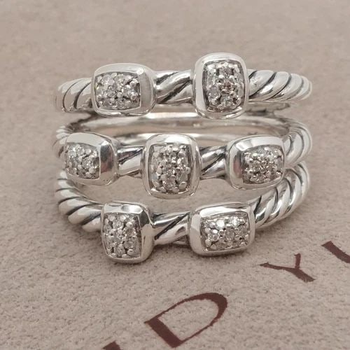 DAVID YURMAN CONFETTI STERLING SILVER PAVE DIAMOND CABLE NARROW BAND RING 6.25: David Yurman Confetti Sterling Silver Pave Diamond Cable Three-Row Narrow Band Ring Size - 6.25 Band Width - 5.5mm Total Height - 15mm Est. Retail Price - $895 USD + Tax Total Weight - 9 Grams Very Gr