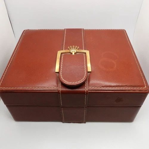 ROLEX 72.04.01 S.A GENEVE LEATHER & WOOD WATCH BOX WITH WALLET: ROLEX 72.04.01 S.A GENEVE LEATHER & WOOD WATCH BOX WITH WALLET Vintage Montress Rolex S.A Geneve Leather & Wood Watch Box Ref. # 72.04.01 Height - 3.25" Length - 8" Width - 6.25" With Wallet Included