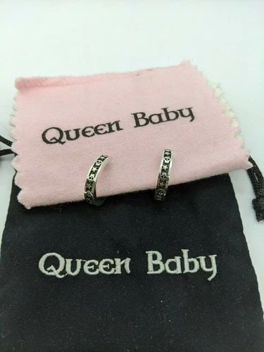 KING BABY STUDIO STERLING SILVER QUEEN BABY SKULL & STARS HOOP EARRINGS - 24MM (1 of 2)