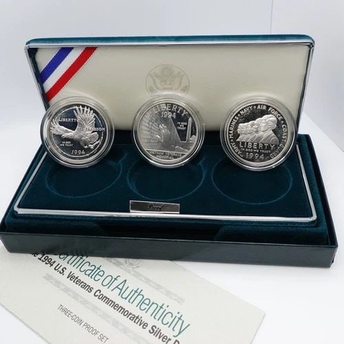 1994 P U.S MINT VETERANS COMMEMORATIVE SILVER 3 COINS PROOF SET - OGP COA #26: 1994 P U.S MINT VETERANS COMMEMORATIVE SILVER 3 COINS PROOF SET - OGP COA #26 1994 P U.S Mint Veterans Commemorative Silver Dollar 3 Coins Proof Set OGP & COA Included