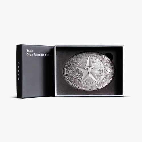 TESLA GIGA TEXAS BELT BUCKLE - SILVER - ONE SIZE FITS ALL - BRAND NEW (1 of 2)