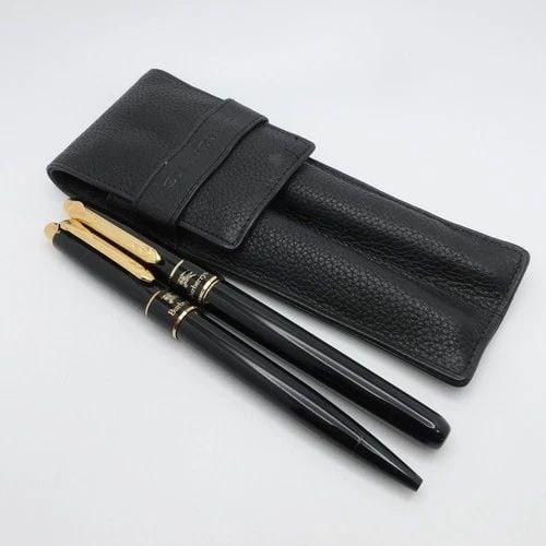 BURBERRY BLACK GOLD TRIM BALLPOINT AND CALLIGRAPHY M NIP PEN SET WITH CASE: BURBERRY BLACK GOLD TRIM BALLPOINT AND CALLIGRAPHY M NIP PEN SET WITH CASE Burberry Black Gold Trim Ballpoint and Calligraphy M Nip Pen Set with Official Case *No inks on both pens, needs refill* Sold